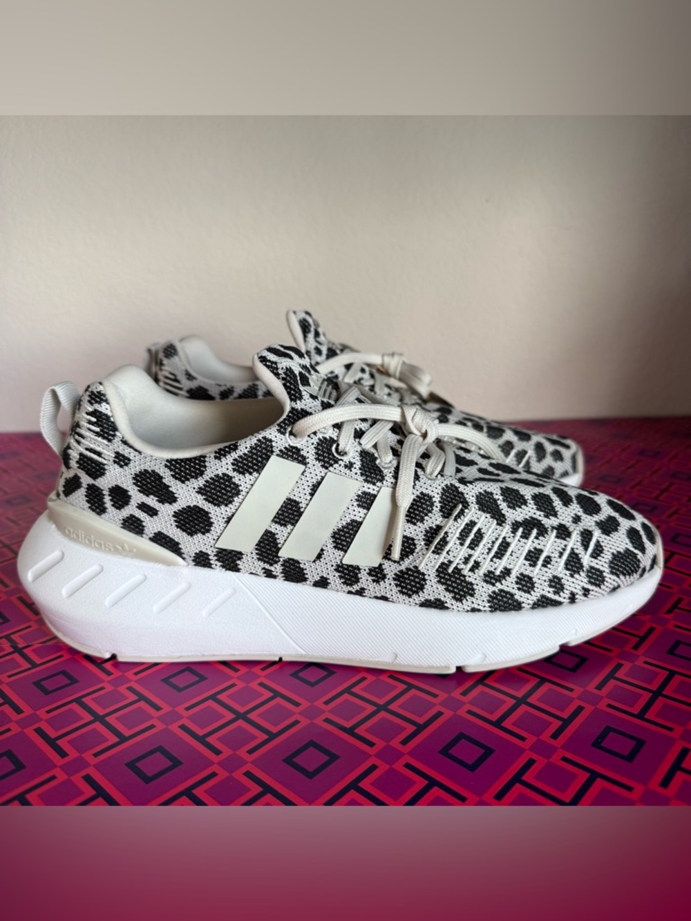 NWT Adidas Swift Run 22 Leopard Print Running Shoes Sneakers Trainers Size 7.5